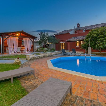 Villa Carla With Private Pool & Kids Playground - Pet Friendly Mutvoran المظهر الخارجي الصورة