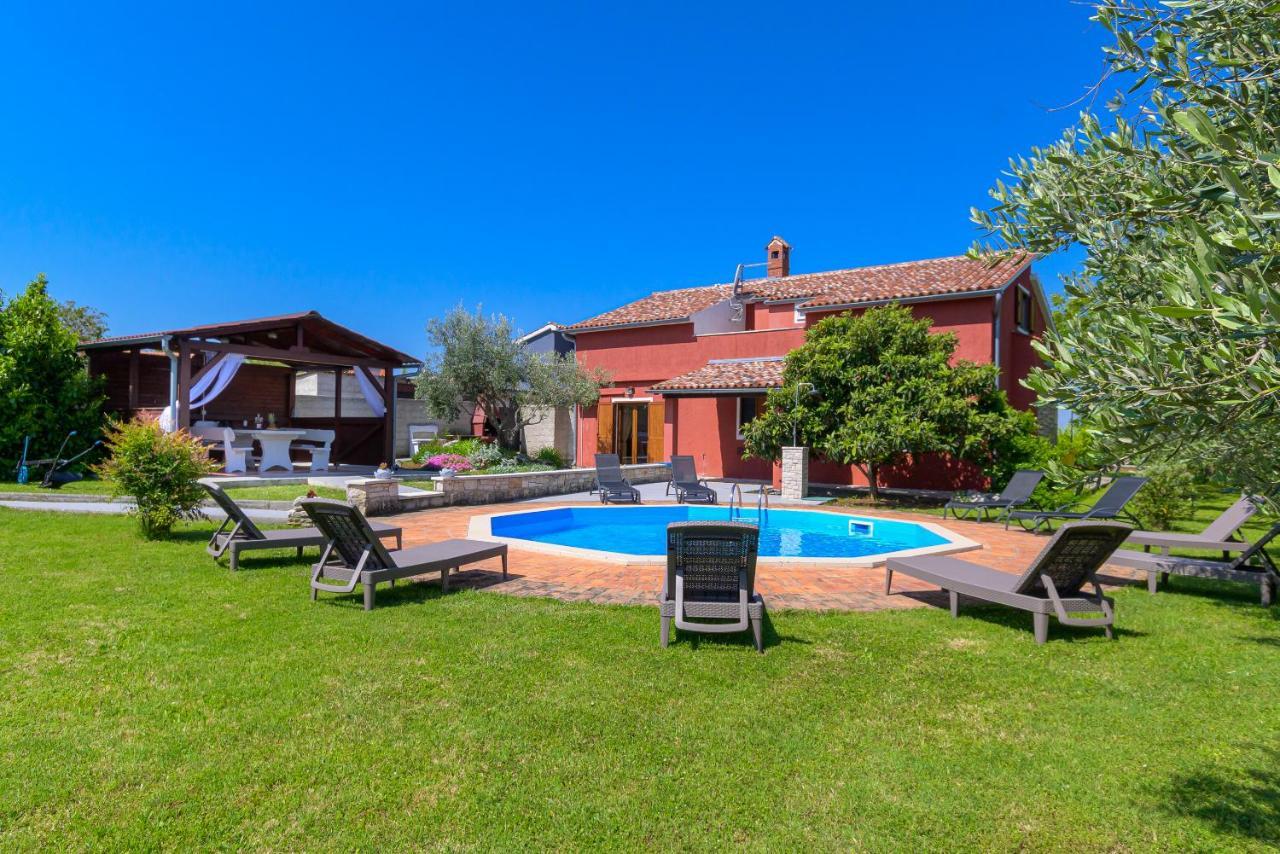 Villa Carla With Private Pool & Kids Playground - Pet Friendly Mutvoran المظهر الخارجي الصورة