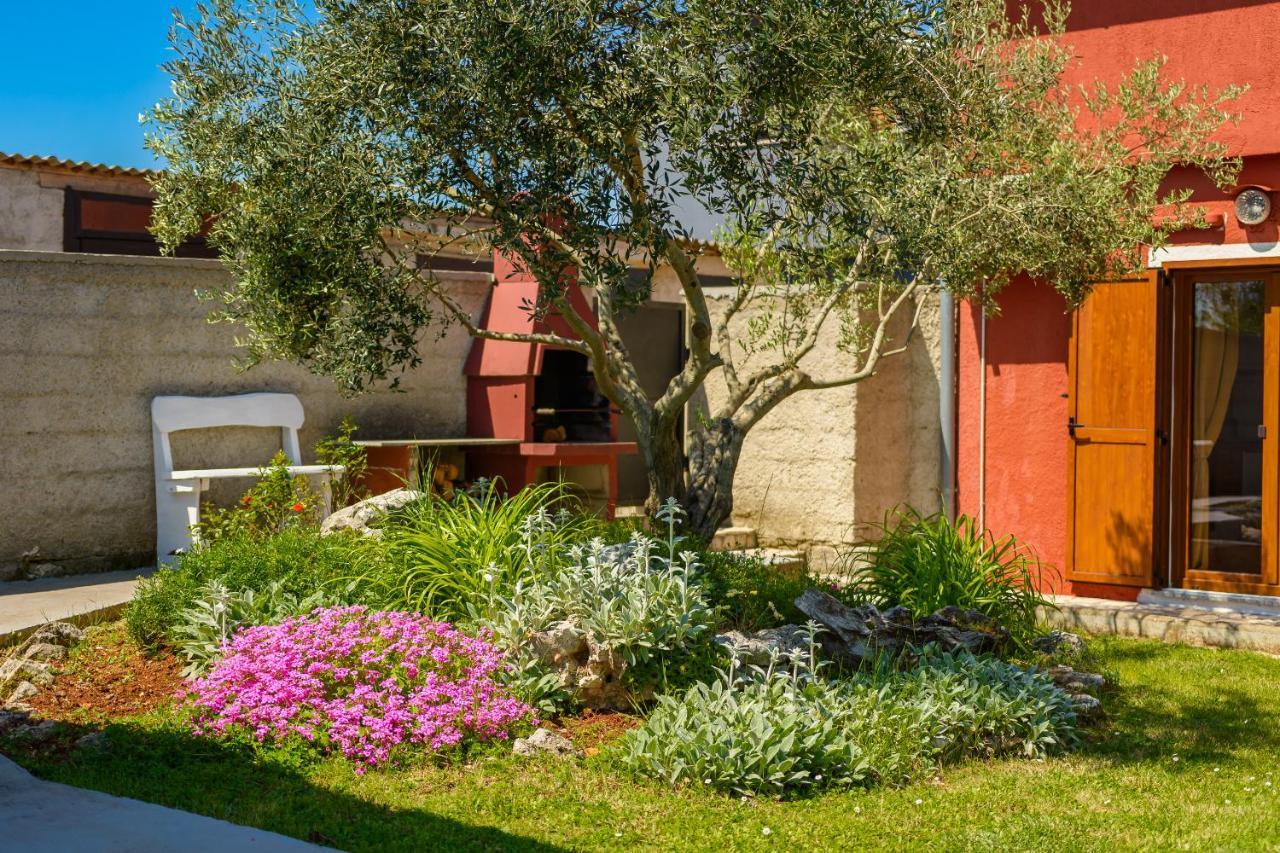 Villa Carla With Private Pool & Kids Playground - Pet Friendly Mutvoran المظهر الخارجي الصورة