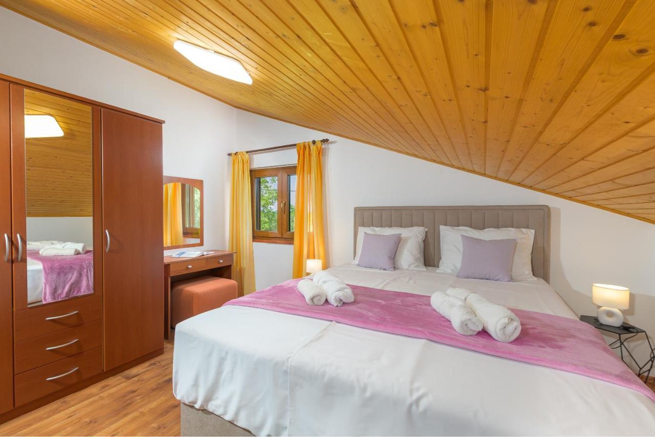 Villa Carla With Private Pool & Kids Playground - Pet Friendly Mutvoran المظهر الخارجي الصورة