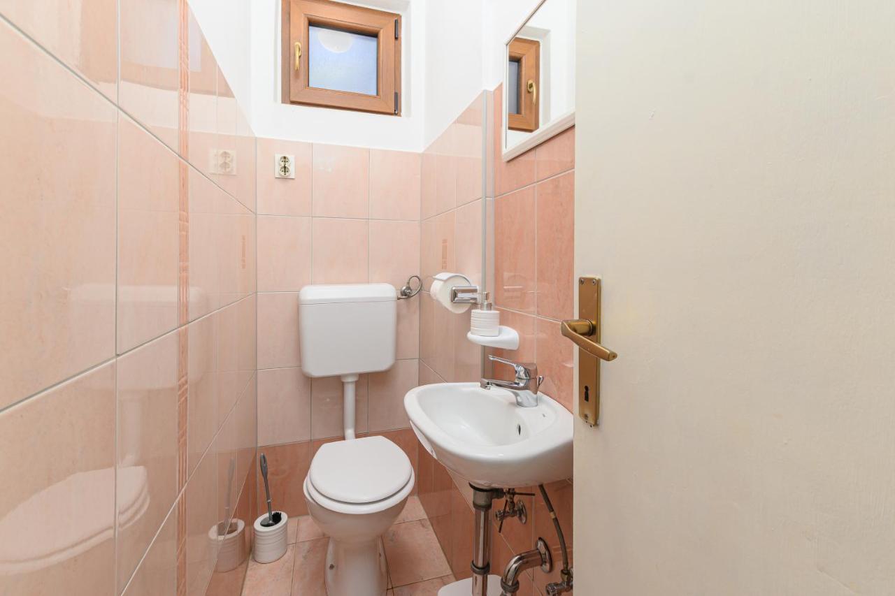 Villa Carla With Private Pool & Kids Playground - Pet Friendly Mutvoran المظهر الخارجي الصورة